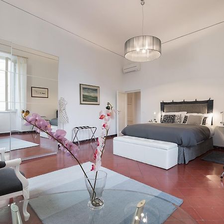 Old Bridge: Historical And Chic Apartment Firenze Esterno foto